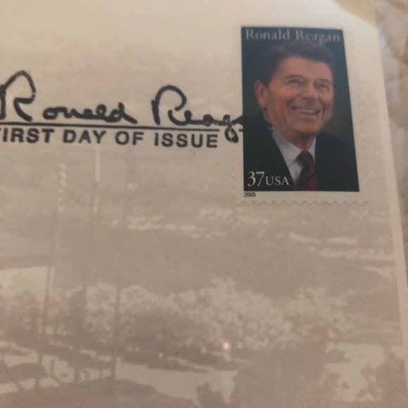 Ronald Reagan First Day of Issue Commemorative Envelope 37 cent Stamp 2/9/05. - Picture 5 of 5